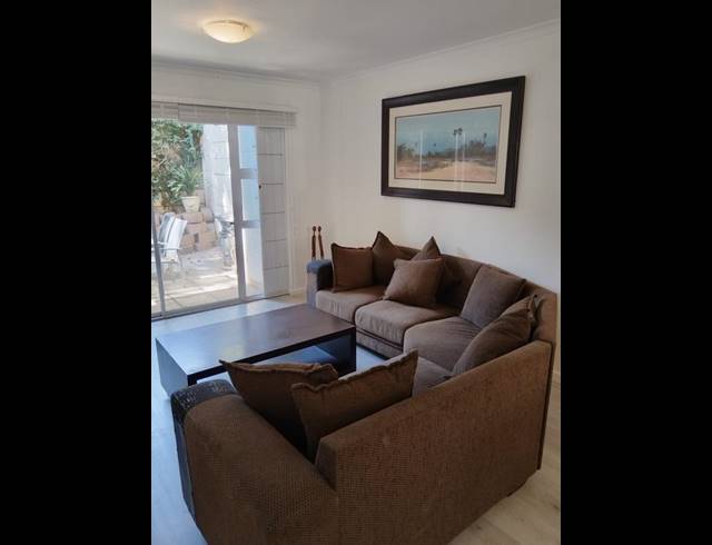 2 BEDROOM PROPERTY TO RENT IN WYNBERG UPPER